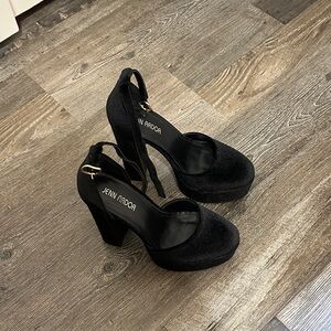 Jenn Ardor Elegant Black Heels